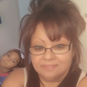 Meet your Posher, Yolanda